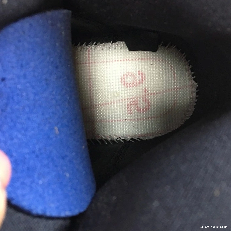 13 Green  Island 414571-030 Jordan Retro Black 0122